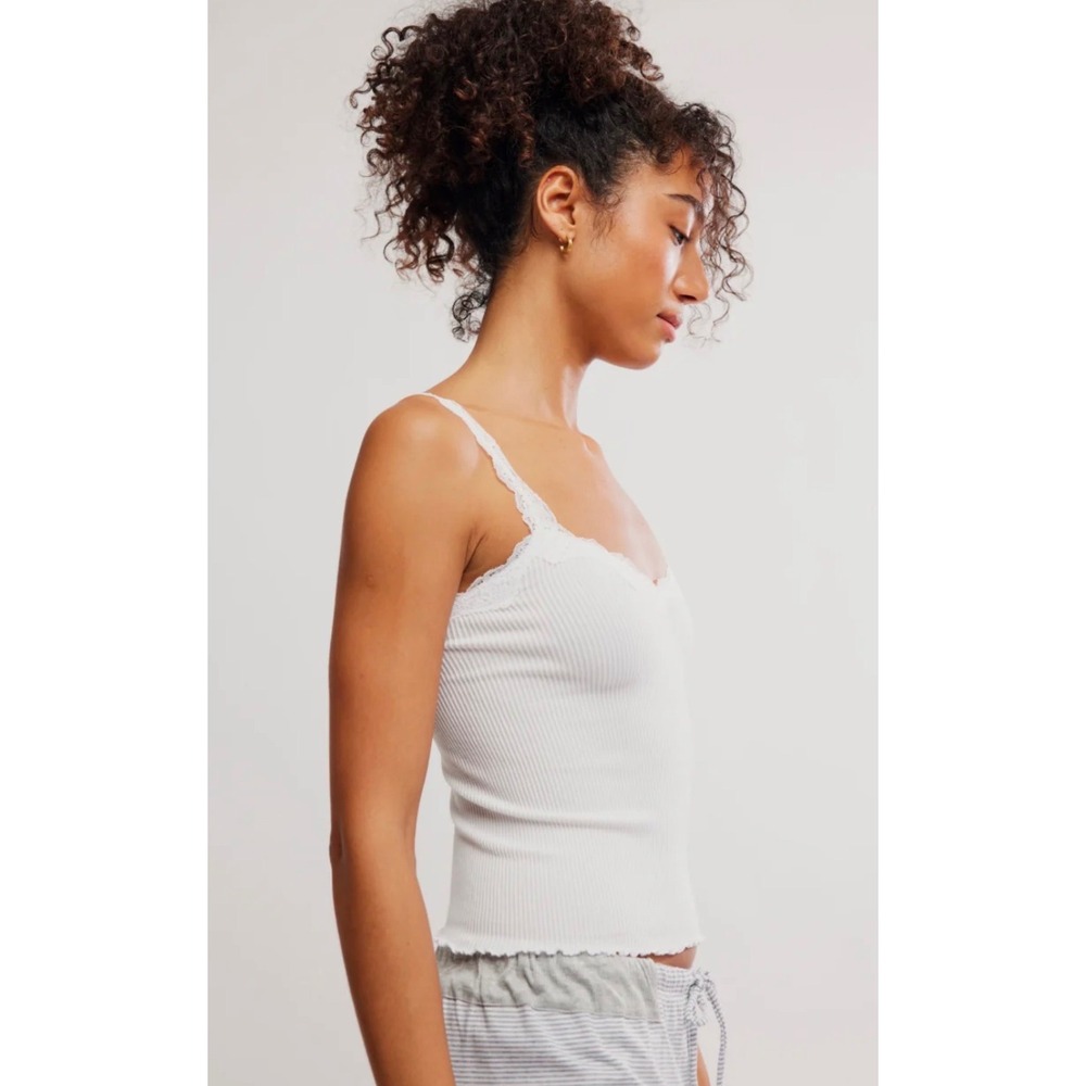 Spring Fever Lace Ribbed Tank Cami - Picture 3 of 3